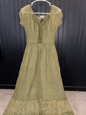 Boho-style Olive Maxi Dress